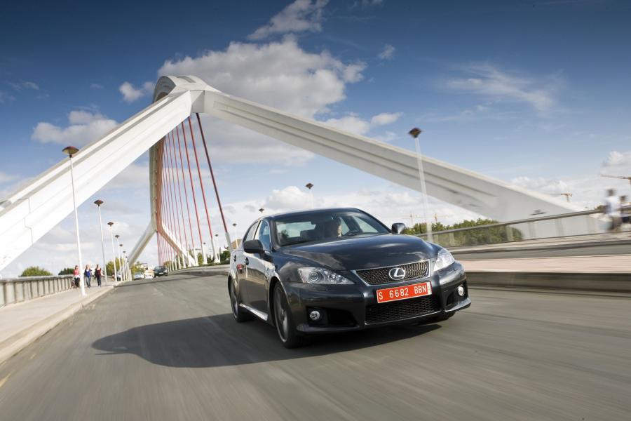  Lexus IS-F 2008 года  (фото 8 из 376)
